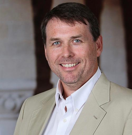 GSE Professor Thomas S. Dee has been named the Barnett Family Professor of Education.